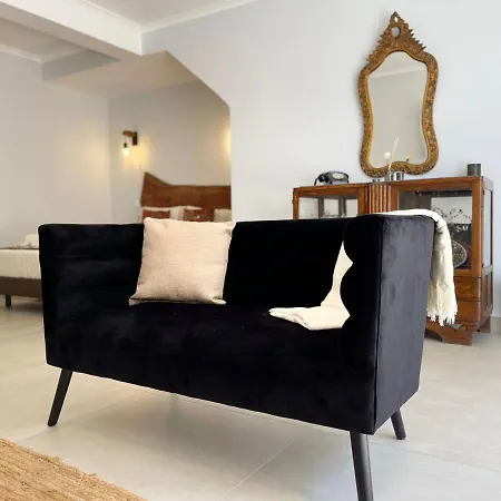 Sunsetriver Apartman *